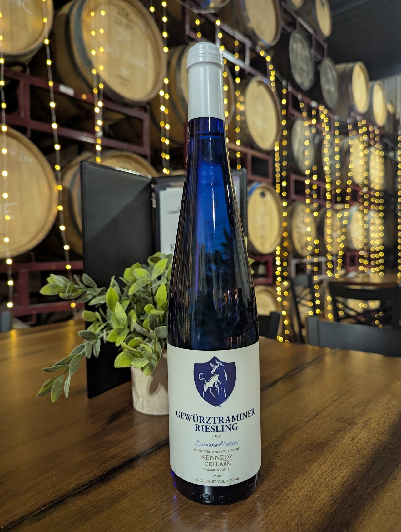 Kennedy Cellars: Gewurtztraminer / Riesling